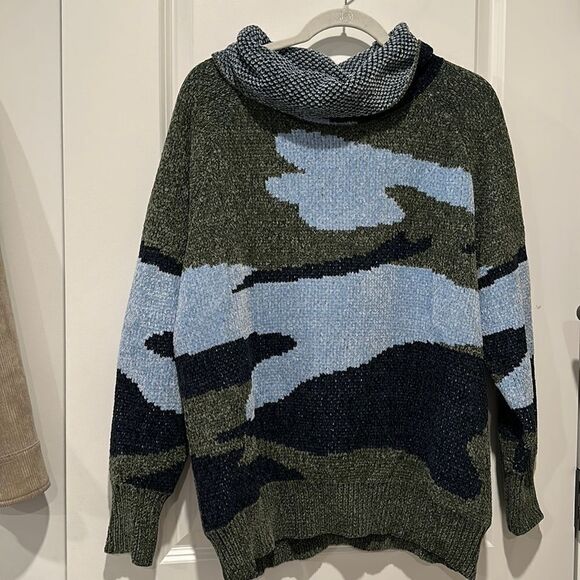 Oversized army sweater - Picture 1 of 2